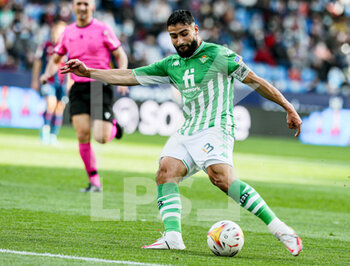 2022-02-13 - Nabil Fekir of Real Betis in action during the Spanish championship La Liga football match between Levante UD and Real Betis Balompie on February 13, 2022 at the Ciutat de Valencia Stadium in Valencia, Spain - LEVANTE UD VS REAL BETIS BALOMPIE - SPANISH LA LIGA - SOCCER
