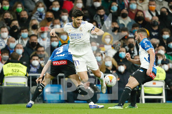 2022-02-19 - Marco Asensio of Real Madrid during the Spanish championship La Liga football match between Real Madrid and Deportivo Alaves on February 19, 2022 at Santiago Bernabeu stadium in Madrid, Spain - REAL MADRID VS DEPORTIVO ALAVES - SPANISH LA LIGA - SOCCER