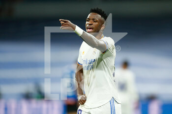 2022-02-19 - Vinicius Junior of Real Madrid during the Spanish championship La Liga football match between Real Madrid and Deportivo Alaves on February 19, 2022 at Santiago Bernabeu stadium in Madrid, Spain - REAL MADRID VS DEPORTIVO ALAVES - SPANISH LA LIGA - SOCCER
