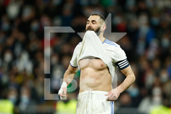 2022-02-19 - Karim Benzema of Real Madrid reacts during the Spanish championship La Liga football match between Real Madrid and Deportivo Alaves on February 19, 2022 at Santiago Bernabeu stadium in Madrid, Spain - REAL MADRID VS DEPORTIVO ALAVES - SPANISH LA LIGA - SOCCER