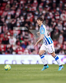 2022-02-20 - Robin Le Normand of Real Sociedad during the Spanish championship La Liga football match between Athletic Club and Real Sociedad on February 20, 2022 at San Mames stadium in Bilbao, Spain - ATHLETIC CLUB VS REAL SOCIEDAD - SPANISH LA LIGA - SOCCER