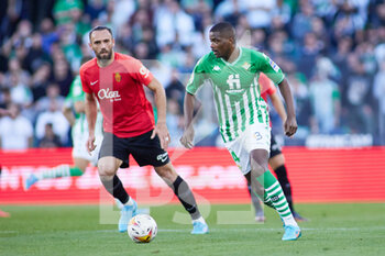 2022-02-20 - William Carvalho of Real Betis during the Spanish championship La Liga football match between Real Betis and RCD Mallorca on February 20, 2022 at Benito Villamarin stadium in Sevilla, Spain - REAL BETIS VS RCD MALLORCA - SPANISH LA LIGA - SOCCER