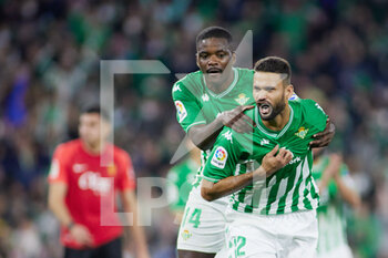 2022-02-20 - William Jose of Real Betis celebrates a goal with William Carvalho during the Spanish championship La Liga football match between Real Betis and RCD Mallorca on February 20, 2022 at Benito Villamarin stadium in Sevilla, Spain - REAL BETIS VS RCD MALLORCA - SPANISH LA LIGA - SOCCER