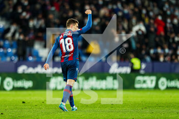 2022-02-25 - Jorge de Frutos of Levante UD celebrates a goal during the Spanish championship La Liga football match between Levante UD and Elche CF on February 25, 2022 at the Ciutat de Valencia Stadium in Valencia, Spain - LEVANTE UD VS ELCHE CF - SPANISH LA LIGA - SOCCER