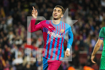 2022-03-13 - Ferran Torres of FC Barcelona celebrates a goal during the Spanish championship La Liga football match between FC Barcelona and CA Osasuna on March 13, 2022 at Camp Nou stadium in Barcelona, Spain - FC BARCELONA VS CA OSASUNA - SPANISH LA LIGA - SOCCER