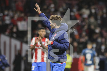 2022-04-02 - 02.04.2022, Madrid, Spain. Antoine Griezmann of Atletico de Madrid thanks supporters for standing during the Liga Santander match between Atletico de Madrid and Deportivo Alaves at Estadio Wanda Metropolitano on 02 April 2022 in Madrid Spain. - ATLETICO DE MADRID VS DEPORTIVO ALAVES - SPANISH LA LIGA - SOCCER