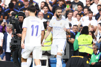 2022-04-30 - Karim Benzema of Real Madrid celebrates a goal during the Spanish championship La Liga football match between Real Madrid and Espanyol on April 30, 2022 in Madrid, Spain - REAL MADRID VS ESPANYOL - SPANISH LA LIGA - SOCCER