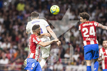 2022-05-08 - 30.04.2022, Madrid, Spain. Nacho Fenandez of Real Madrid CF heads the ball during the LaLiga Santander match between Atletico de Madrid and Real Madrid at Wanda Metropolitano on 8 May 2022 in Madrid, Spain. - ATLETICO DE MADRID VS REAL MADRID - SPANISH LA LIGA - SOCCER