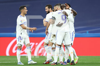 2022-05-12 - Ferland Mendy of Real Madrid celebrates a goal with Karim Benzema during the Spanish championship La Liga football match between Real Madrid and Levante UD on May 12, 2022 at Santiago Bernabeu stadium in Madrid, Spain - REAL MADRID VS LEVANTE UD - SPANISH LA LIGA - SOCCER