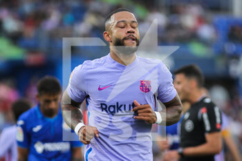 2022-05-15 - Memphis Depay of FC Barcelona during the Spanish championship La Liga football match between Getafe CF and FC Barcelona on May 15, 2022 in Getafe, Madrid, Spain - GETAFE CF VS FC BARCELONA - SPANISH LA LIGA - SOCCER
