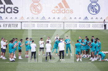 2022-05-24 - 24.05.2022, Madrid, Spain. Real Madrid getting into the field during open media day Real Madrid at Ciudad deportiva Real Madrid on 24 Mal 2022 in Madrid Spain. - OPEN MEDIA DAY REAL MADRID - SPANISH LA LIGA - SOCCER
