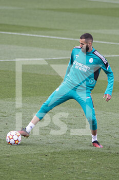 2022-05-24 - 24.05.2022, Madrid, Spain. Karim Benzema of Real Madrid CF controls the ball during open media day Real Madrid at Ciudad deportiva Real Madrid on 24 Mal 2022 in Madrid Spain. - OPEN MEDIA DAY REAL MADRID - SPANISH LA LIGA - SOCCER