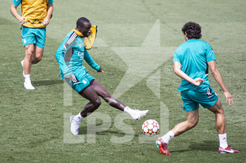 2022-05-24 - 24.05.2022, Madrid, Spain. Ferland Mendy of Real Madrid CF looks to pass the ball during open media day Real Madrid at Ciudad deportiva Real Madrid on 24 Mal 2022 in Madrid Spain. - OPEN MEDIA DAY REAL MADRID - SPANISH LA LIGA - SOCCER