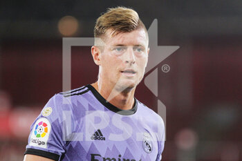 14/08/2022 - Toni Kroos of Real Madrid during the Spanish championship La Liga football match between UD Almeria and Real Madrid on Aug 14, 2022 at Power Horse stadium in Almeria, Spain - FOOTBALL - SPANISH CHAMP - ALMERIA V REAL MADRID - SPANISH LA LIGA - CALCIO