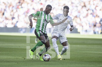 2022-09-03 - 03.09.2022, Madrid, Spain. Luiz Henrique of Real Betis (R) battles for the ball with Vinicius Junior of Real Madrid CF (L) during the LaLiga Santander match between Real Madrid CF and Real Betis at Santiago Bernabeu on 3 September 2022 in Madrid, Spain. - LALIGA SANTANDER 2021/2023- REAL MADRID VS REAL BETIS - SPANISH LA LIGA - SOCCER