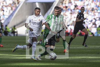 2022-09-03 - 03.09.2022, Madrid, Spain. Rodrygo Goes of Real Madrid CF (L) is chased by Guido Rodriguez of Real Betis (L) during the LaLiga Santander match between Real Madrid CF and Real Betis at Santiago Bernabeu on 3 September 2022 in Madrid, Spain. - LALIGA SANTANDER 2021/2023- REAL MADRID VS REAL BETIS - SPANISH LA LIGA - SOCCER