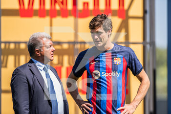 2022-09-06 - Marcos Alonso poses with Juan Laporta during his presentation as a new player of FC Barcelona at Ciutat Esportiva Joan Gamper on september, 06, 2022, in Barcelona, Spain. Photo Marc Graupera Aloma / SpainDPPI/ DPPI - FOOTBALL - PRESENTATION BELLERIN AND MARCOS ALONSO  IN FC BARCELONA - SPANISH LA LIGA - SOCCER