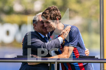 2022-09-06 - Marcos Alonso poses with Juan Laporta for photo during his presentation as a new player of FC Barcelona at Ciutat Esportiva Joan Gamper on september, 06, 2022, in Barcelona, Spain. Photo Marc Graupera Aloma / SpainDPPI/ DPPI - FOOTBALL - PRESENTATION BELLERIN AND MARCOS ALONSO  IN FC BARCELONA - SPANISH LA LIGA - SOCCER