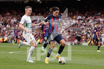 2022-09-17 - Hector Bellerin of FC Barcelona and Clerc of Elche CF during the La Liga match between FC Barcelona and Elche CF at Spotify Camp Nou Stadium in Barcelona, Spain, on September 17th, 2022. Photo Xavi Bonilla / SpainDPPI / DPPI - FOOTBALL - SPANISH CHAMP - FC BARCELONA V ELCHE - SPANISH LA LIGA - SOCCER