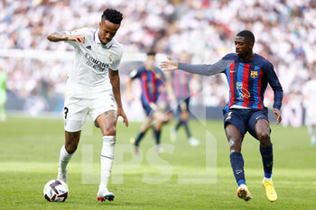 2022-10-16 - Eder Militao of Real Madrid and Ousmane Dembele of FC Barcelona during the Spanish championship La Liga football match between Real Madrid and FC Barcelona on October 16, 2022 at Santiago Bernabeu stadium in Madrid, Spain - FOOTBALL - SPANISH CHAMP - REAL MADRID V FC BARCELONA - SPANISH LA LIGA - SOCCER