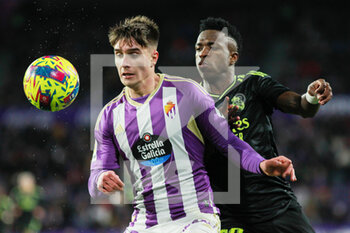 2022-12-30 - Ivan Fresneda of Real Valladolid and Vinicius Junior of Real Madrid during the Spanish championship La Liga football match between Real Valladolid and Real Madrid on December 30, 2022 at Jose Zorrilla stadium in Valladolid, Spain - FOOTBALL - SPANISH CHAMP - VALLADOLID V REAL MADRID - SPANISH LA LIGA - SOCCER