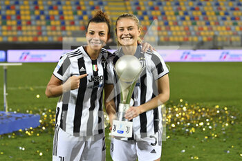 2022-01-08 - Arianna Caruso and Amanda Nilden of Juventus Women during the Women's Italian Supercup Final between F.C. Juventus and A.C. Milan at the Benito Stirpe Stadium on 8th of January, 2022 in Frosinone, Italy. - FINAL - JUVENTUS WOMEN VS AC MILAN - WOMEN SUPERCOPPA - SOCCER