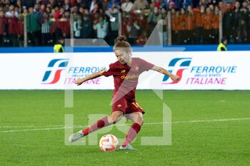 2022-11-05 - Roma Manuela Giugliano Penalty Kick - FINAL - JUVENTUS FC VS AS ROMA - WOMEN SUPERCOPPA - SOCCER