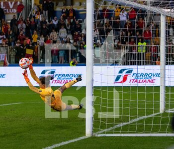 2022-11-05 - Roma Goalkeeper Camelia Ceasar Saving Cristiana Girelli Penalty Kick - FINAL - JUVENTUS FC VS AS ROMA - WOMEN SUPERCOPPA - SOCCER