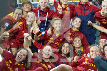 2022-11-05 - Roma Celebration - FINAL - JUVENTUS FC VS AS ROMA - WOMEN SUPERCOPPA - SOCCER