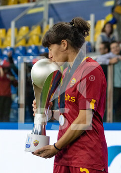 2022-11-05 - Roma Norma Cinotti Cup Celebration - FINAL - JUVENTUS FC VS AS ROMA - WOMEN SUPERCOPPA - SOCCER