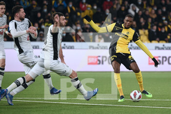 2022-01-29 - January 29, 2022, Bern, Wankdorf, Super League: BSC Young Boys - FC Lugano, #35 Christopher Martins (Young Boys) at the end. - BSC YOUNG BOYS VS FC LUGANO - SWISS SUPER LEAGUE - SOCCER