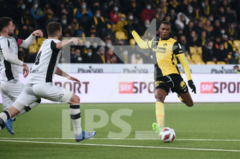 2022-01-29 - January 29, 2022, Bern, Wankdorf, Super League: BSC Young Boys - FC Lugano, #35 Christopher Martins (Young Boys) at the end. - BSC YOUNG BOYS VS FC LUGANO - SWISS SUPER LEAGUE - SOCCER