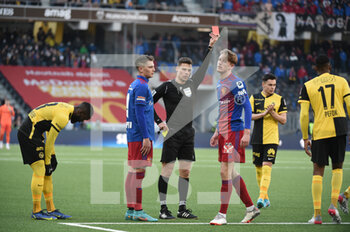 2022-02-13 - February 13, 2022, Bern, Wankdorf, Super League: BSC Young Boys - FC Basel 1893, #23 Wouter Burger (Basel) sees the red card. - BSC YOUNG BOYS VS FC BASEL 1893 - SWISS SUPER LEAGUE - SOCCER