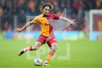 2022-12-25 - Sacha Boey of Galatasaray during the Turkish championship, Super Lig football match between Galatasaray and Istanbulspor AS on December 25, 2022 at the NEF Stadyumu in Istanbul, Turkey - FOOTBALL - TURKISH CHAMP - GALATASARAY V ISTANBULSPOR - TURKISH SUPER LEAGUE - SOCCER