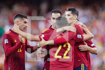 2022-06-02 - Alvaro Morata of Spain celebrates a goal 1-0 with teammates during the UEFA Nations League, League A - Group A2 football match between Spain and Portugal on June 2, 2022 at Benito Villamarin stadium in Sevilla, Spain - FOOTBALL - NATIONS LEAGUE - SPAIN V PORTUGAL - UEFA NATIONS LEAGUE - SOCCER
