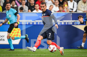 2022-06-03 - Antoine GRIEZMANN of France during the UEFA Nations League, League A - Group 1 football match between France and Denmark on June 3, 2022 at Stade de France in Saint-Denis near Paris, France - FOOTBALL - NATIONS LEAGUE - FRANCE V DENMARK - UEFA NATIONS LEAGUE - SOCCER