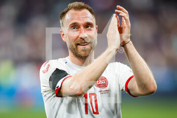 2022-06-03 - Christian ERIKSEN of Denmark celebrates the victory during the UEFA Nations League, League A - Group 1 football match between France and Denmark on June 3, 2022 at Stade de France in Saint-Denis near Paris, France - FOOTBALL - NATIONS LEAGUE - FRANCE V DENMARK - UEFA NATIONS LEAGUE - SOCCER