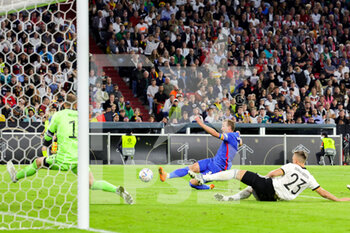 2022-06-07 - Harry Kane (9) of England shoots towards the goal during the UEFA Nations League 2022, League A - Group 3 football match between Germany and England on June 7, 2022 at Allianz Arena in Munich, Germany - FOOTBALL - NATIONS LEAGUE 2022 - GERMANY V ENGLAND - UEFA NATIONS LEAGUE - SOCCER