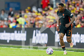 2022-06-08 - Steven Bergwijn of The Netherlands during the UEFA Nations League 2022, League A - Group 4 football match between Wales and The Netherlands on June 8, 2022 at Cardiff City Stadium in Cardiff, Wales - FOOTBALL - NATIONS LEAGUE 2022 - WALES V NETHERLANDS - UEFA NATIONS LEAGUE - SOCCER