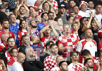2022-06-13 - Supporters of Croatia during the UEFA Nations League, League A - Group 1 football match between France and Croatia on June 13, 2022 at Stade de France in Saint-Denis near Paris, France - FOOTBALL - NATIONS LEAGUE - FRANCE V CROATIA - UEFA NATIONS LEAGUE - SOCCER