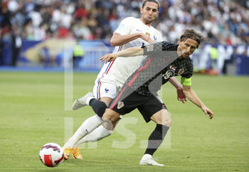 2022-06-13 - Luka Modric of Croatia, Adrien Rabiot of France during the UEFA Nations League, League A - Group 1 football match between France and Croatia on June 13, 2022 at Stade de France in Saint-Denis near Paris, France - FOOTBALL - NATIONS LEAGUE - FRANCE V CROATIA - UEFA NATIONS LEAGUE - SOCCER