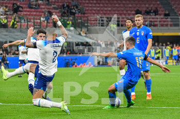 23/09/2022 - Italy's Giacomo Raspadori shots and scores the 1-0 goal - ITALY VS ENGLAND - UEFA NATIONS LEAGUE - CALCIO