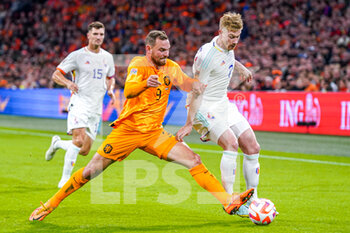 2022-09-25 - Vincent Janssen of Netherlands, Kevin de Bruyne of Belgium during the UEFA Nations League, League A Group 4, football match between Netherlands and Belgium on September 25, 2022 at Johan Cruijff ArenA in Amsterdam, Netherlands - FOOTBALL - NATIONS LEAGUE - NETHERLANDS V BELGIUM - UEFA NATIONS LEAGUE - SOCCER