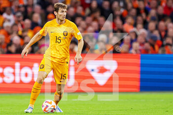 2022-09-25 - Marten de Roon of The Netherlands during the UEFA Nations League, League A Group 4, football match between Netherlands and Belgium on September 25, 2022 at Johan Cruijff ArenA in Amsterdam, Netherlands - FOOTBALL - NATIONS LEAGUE - NETHERLANDS V BELGIUM - UEFA NATIONS LEAGUE - SOCCER