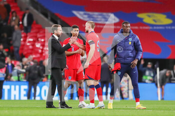 2022-09-27 - England Manager Gareth Southgate shakes hands with England Eric Dier after the final whistle during the UEFA Nations League, League A - Group 3 football match between England and Germany on 26 September 2022 at Wembley Stadium in London, England - FOOTBALL - NATIONS LEAGUE - ENGLAND V GERMANY - UEFA NATIONS LEAGUE - SOCCER