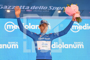 2022-05-17 - Rosa Diego # 109 (ITA) - Eolo-kometa Cycling Team award ceremony for climbers ranking leader blue jersey - STAGE 10 - PESCARA - JESI - GIRO D'ITALIA - CYCLING