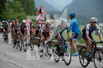 2022-05-28 - Get-away cyclist of the day at the beginning of San Pellegrino, in Falcade  - 2022 GIRO D'ITALIA - TOUR OF ITALY - STAGE 20 - BELLUNO - MARMOLADA - GIRO D'ITALIA - CYCLING