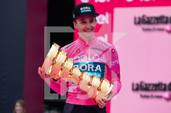  - GIRO D'ITALIA - Tour of Britain 2021 third stage between Ysgol Bro Dinefwr and National Botanic Garden of Wales