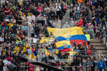 2022-05-29 - Ecuadorians Fans for Richard Carapaz in Arena di Verona - 2022 GIRO D'ITALIA - STAGE 21 - VERONA - VERONA  - GIRO D'ITALIA - CYCLING
