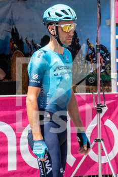 2022-05-12 - Vincenzo Nibali Astana Qazaqstan team  - 2022 GIRO D'ITALIA - STAGE 6 - PALMI - SCALEA - GIRO D'ITALIA - CYCLING